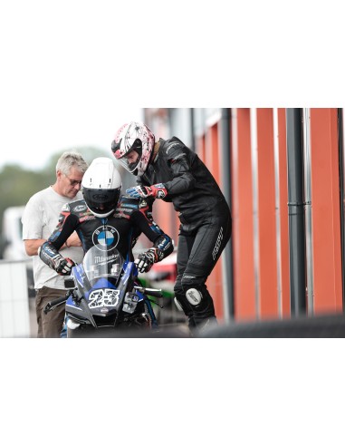 Améliorer son pilotage moto circuit – Coaching individuel Passion Vitesse