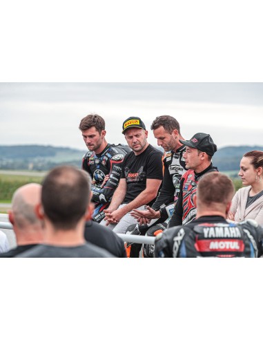 Coaching individuel moto avec pro– Améliorez votre pilotage sur circuit